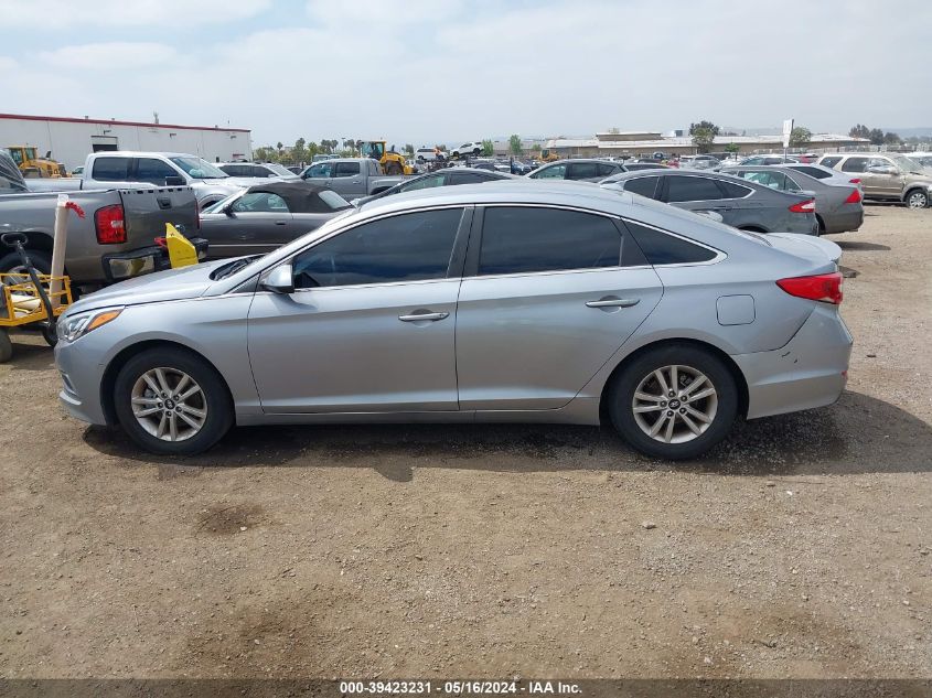 2017 Hyundai Sonata VIN: 5NPE24AF4HH561438 Lot: 39423231