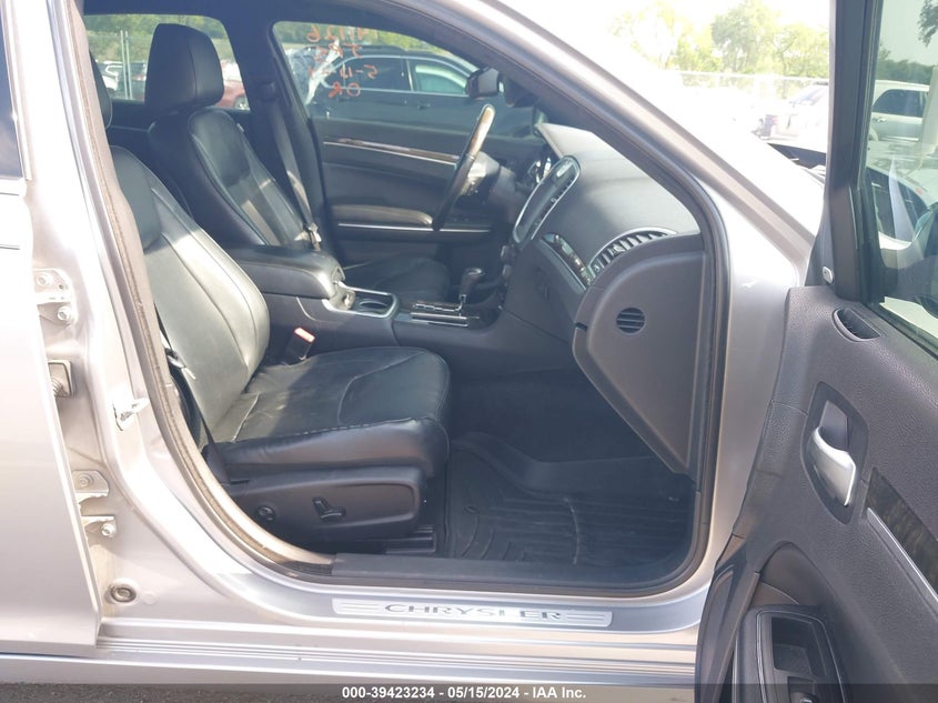 2011 Chrysler 300C Awd VIN: 2C3CK6CT6BH523915 Lot: 39423234