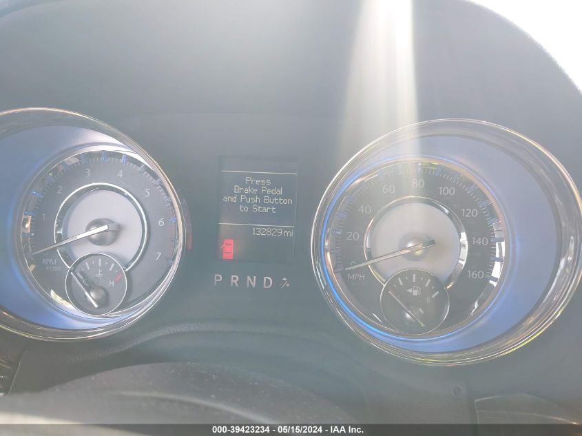 2011 Chrysler 300C Awd VIN: 2C3CK6CT6BH523915 Lot: 39423234