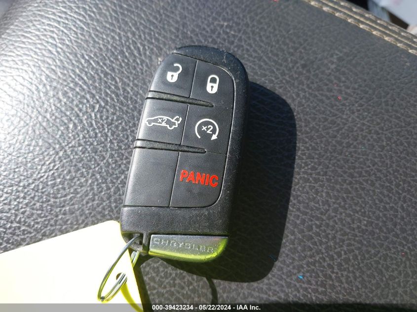 2011 Chrysler 300C Awd VIN: 2C3CK6CT6BH523915 Lot: 39423234