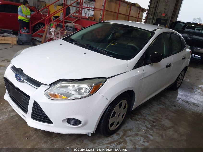 2013 Ford Focus S VIN: 1FADP3E22DL330824 Lot: 39423243