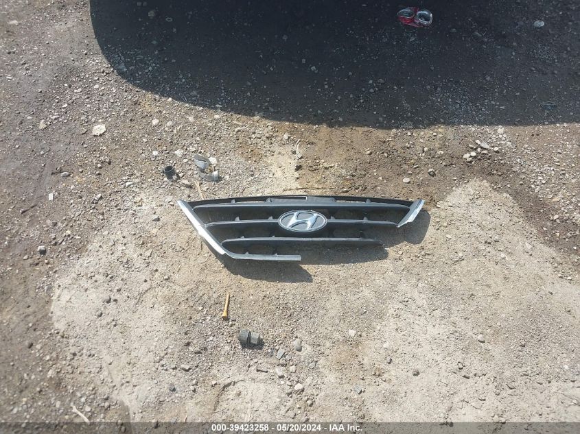 2005 Hyundai Elantra Gls/Gt VIN: KMHDN46DX5U982152 Lot: 39423258