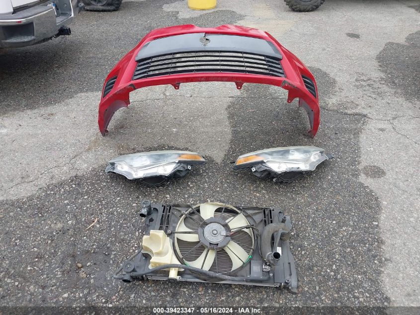 2015 Toyota Corolla Le VIN: 5YFBURHE9FP272563 Lot: 39423347