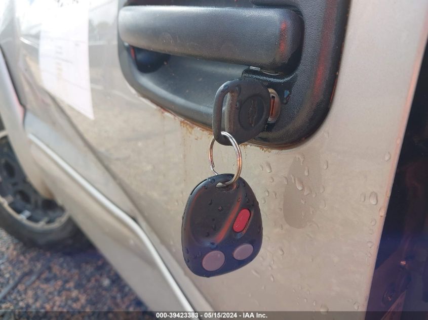 2004 Chevrolet Silverado 1500 Z71 VIN: 1GCEK19T94E164259 Lot: 39423383