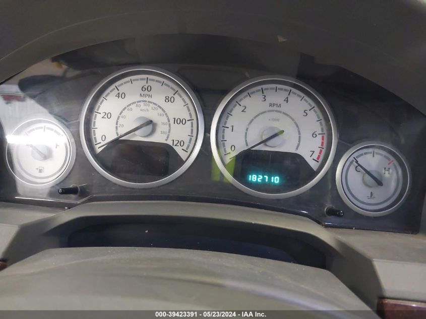 2010 Chrysler Town & Country Touring VIN: 2A4RR5D17AR137970 Lot: 39423391