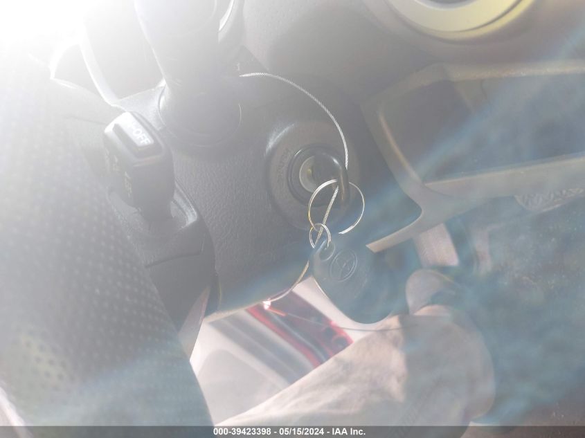 2015 Toyota Tacoma Base V6 VIN: 3TMLU4EN0FM193950 Lot: 39423398