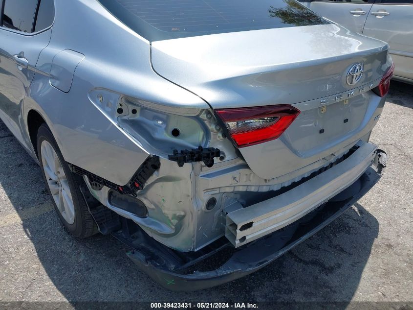 2022 Toyota Camry Le VIN: 4T1C11AK3NU717455 Lot: 39423431