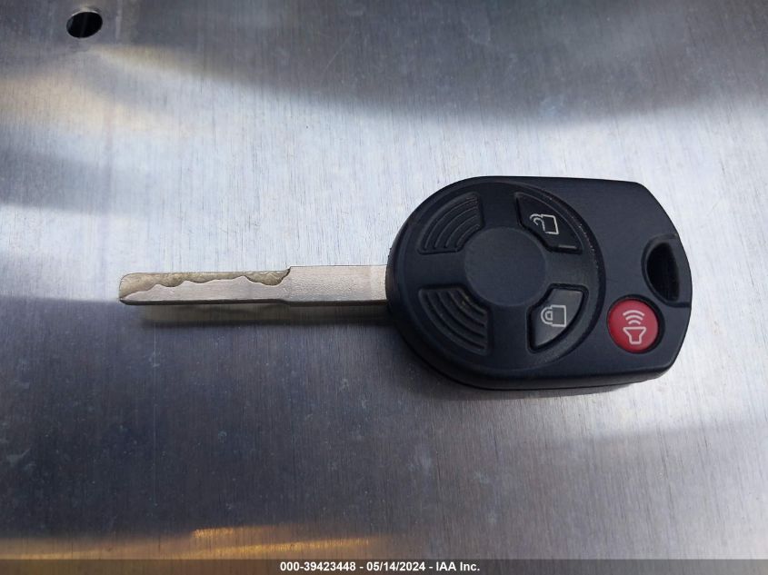 2017 Ford Escape Se VIN: 1FMCU9GD4HUD72102 Lot: 39423448