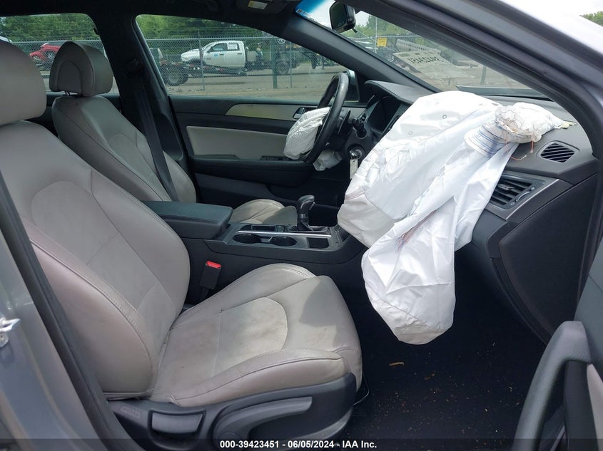 VIN 5NPE34AB1HH497482 2017 HYUNDAI SONATA SPORT 2.0T