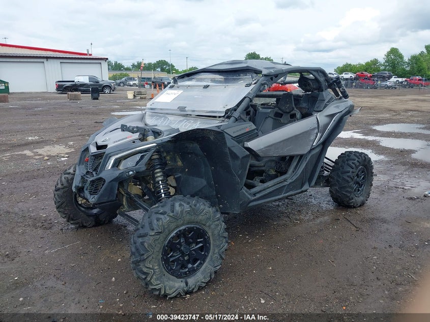 VIN 3JBVXAW42JK005652 2018 CAN-AM MAVERICK X3 X RS TURBO R