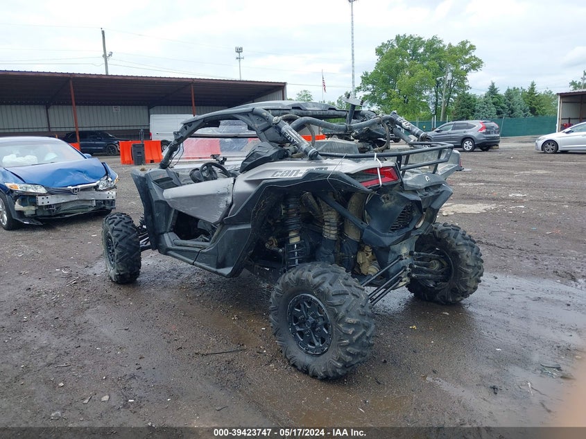 VIN 3JBVXAW42JK005652 2018 CAN-AM MAVERICK X3 X RS TURBO R