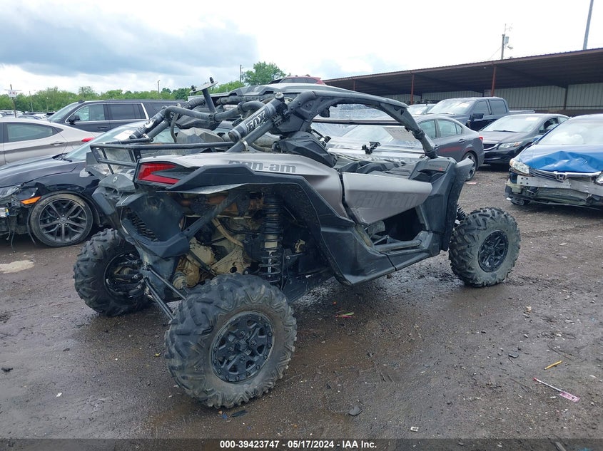 VIN 3JBVXAW42JK005652 2018 CAN-AM MAVERICK X3 X RS TURBO R