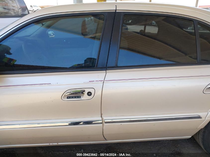 1998 Lincoln Continental VIN: 1LNFM97V7WY671322 Lot: 39423842