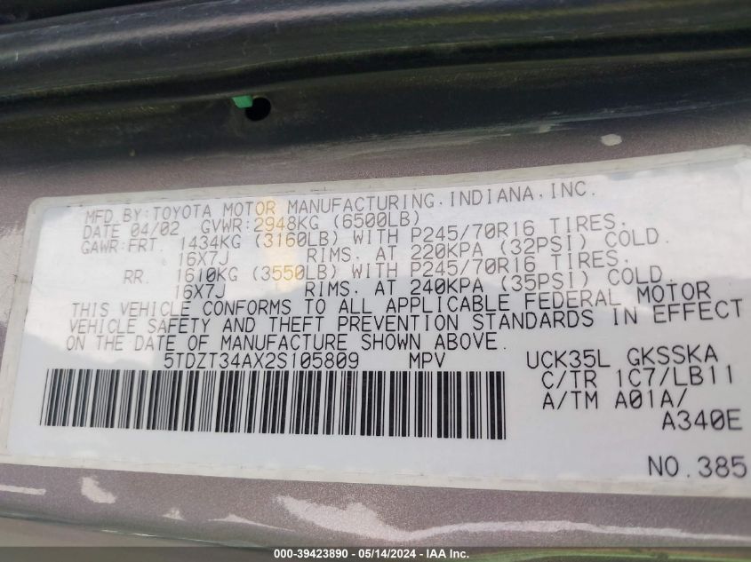 2002 Toyota Sequoia Sr5 V8 VIN: 5TDZT34AX2S105809 Lot: 39423890
