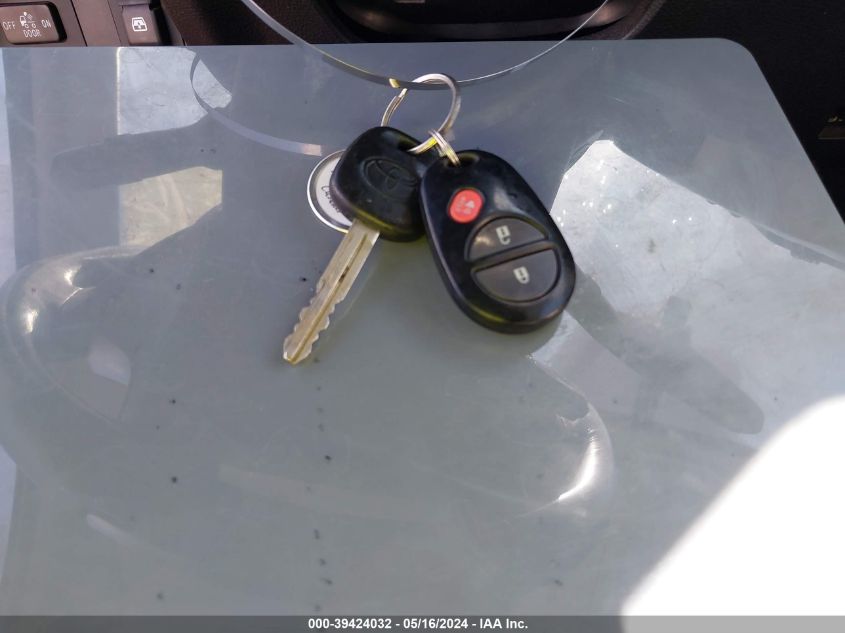 2014 Toyota Tundra Limited 5.7L V8 VIN: 5TFFY5F1XEX163866 Lot: 39424032