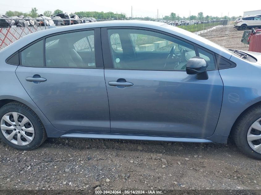 2022 Toyota Corolla Le VIN: 5YFEPMAE2NP272128 Lot: 39424064