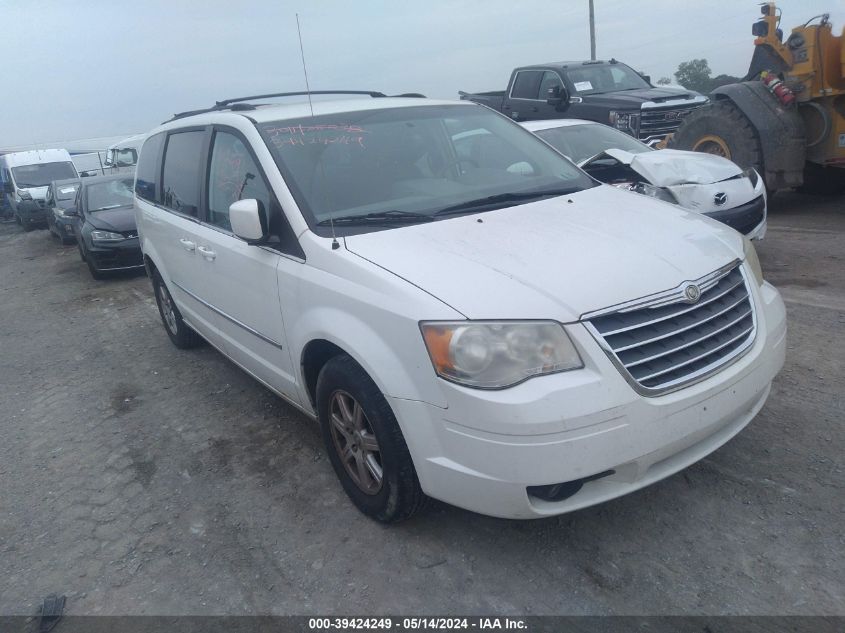 2010 Chrysler Town & Country Touring VIN: 2A4RR5D10AR495704 Lot: 39424249