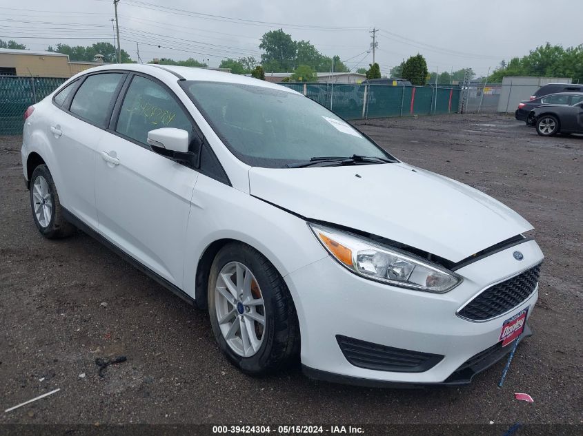 2018 Ford Focus Se VIN: 1FADP3F2XJL310069 Lot: 39424304