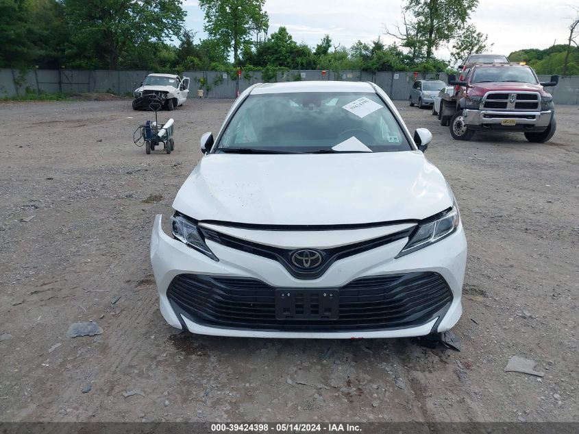 2020 Toyota Camry Le VIN: 4T1L11AK0LU916895 Lot: 39424398