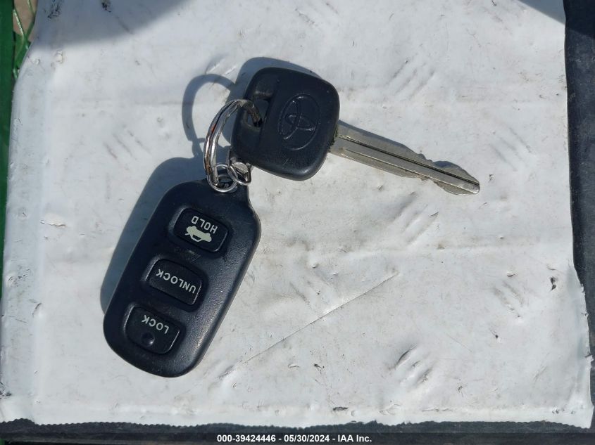 2004 Toyota Camry Le VIN: 4T1BE32K64U891013 Lot: 39424446