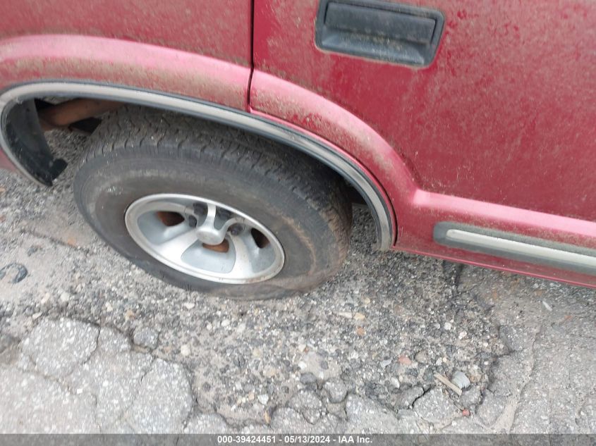 2001 Chevrolet Blazer Lt VIN: 1GNCS13W712162220 Lot: 39424451