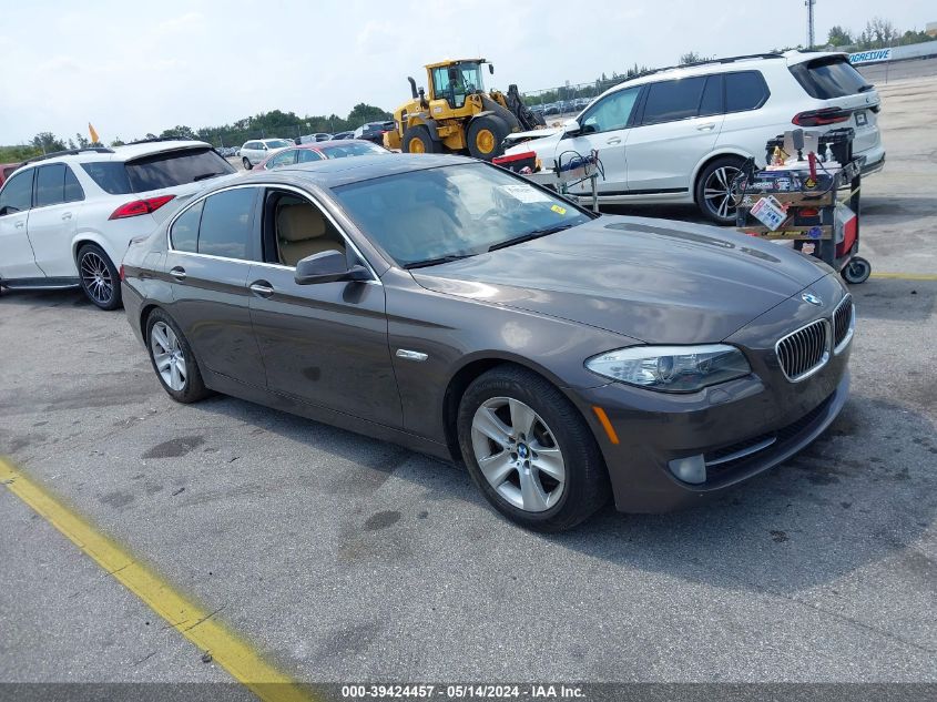 2013 BMW 528I VIN: WBAXG5C57DD233318 Lot: 39424457