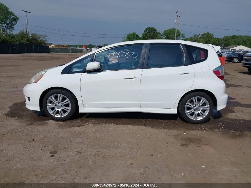 2011 Honda Fit Sport VIN: JHMGE8H55BS003271 Lot: 39424572