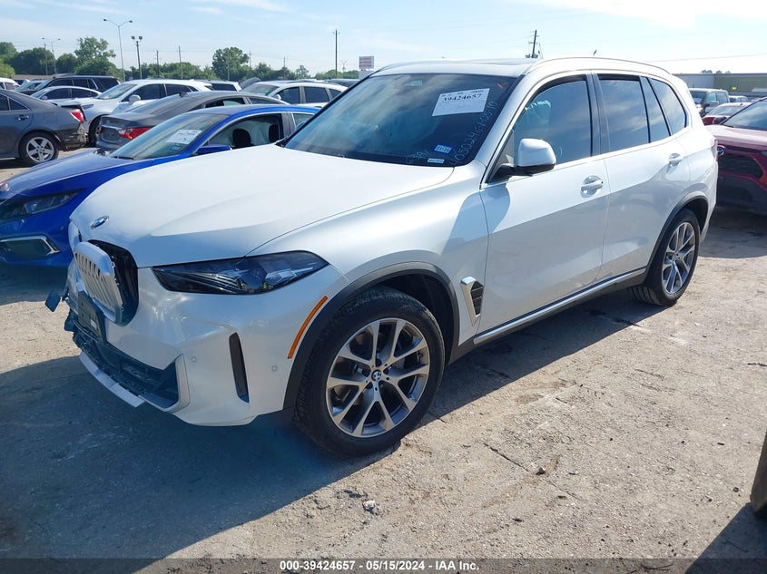 VIN 5UX23EU05R9V26381 2024 BMW X5 XDRIVE40I