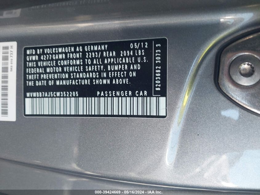 2012 Volkswagen Golf 2.5L 2-Door VIN: WVWBB7AJ5CW352205 Lot: 39424669