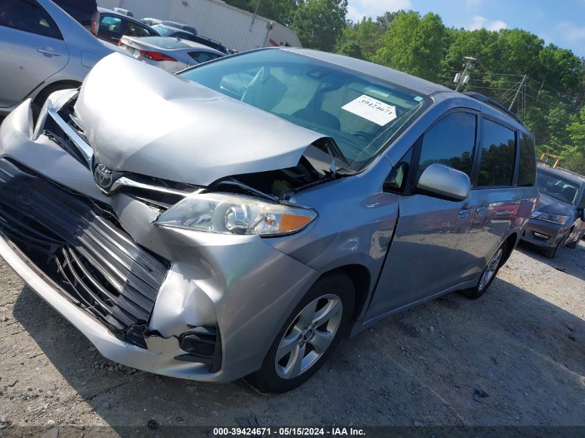 5TDKZ3DC5JS959252 2018 Toyota Sienna Le 8 Passenger