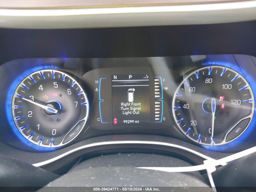 2017 Chrysler Pacifica Touring-L VIN: 2C4RC1BG8HR524397 Lot: 39424771