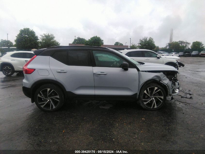 2021 Volvo Xc40 T5 R-Design VIN: YV4162UM7M2468178 Lot: 39425170