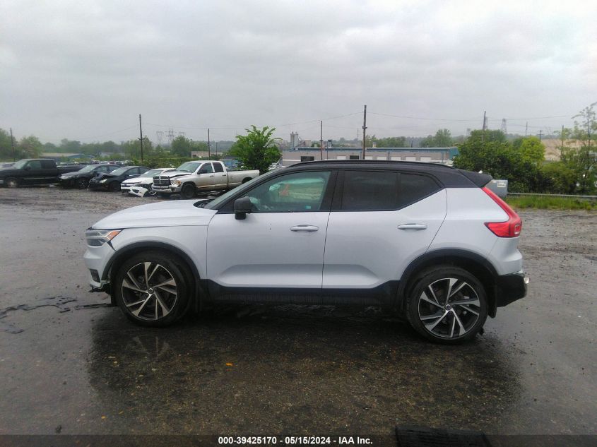 2021 Volvo Xc40 T5 R-Design VIN: YV4162UM7M2468178 Lot: 39425170