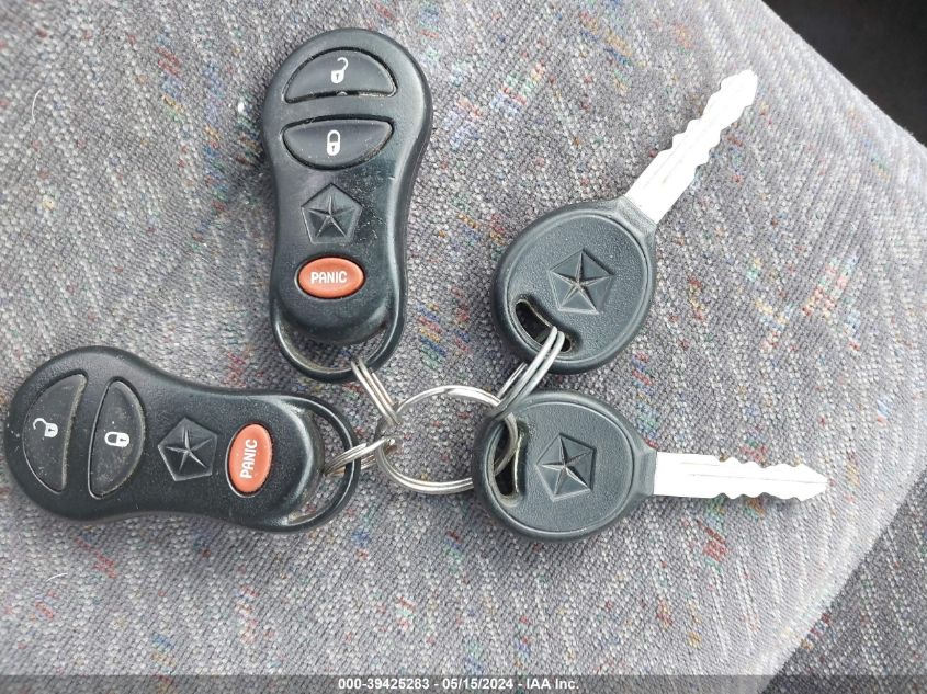 2000 Chrysler Town & Country Lx VIN: 1C4GP44G7YB601589 Lot: 39425283