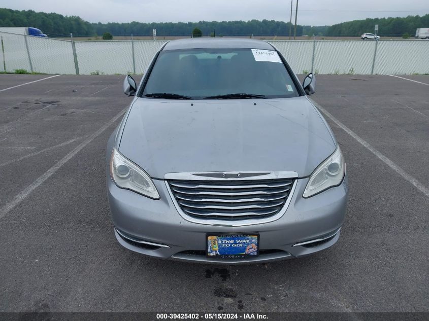 2013 Chrysler 200 Lx VIN: 1C3CCBABXDN640536 Lot: 39425402