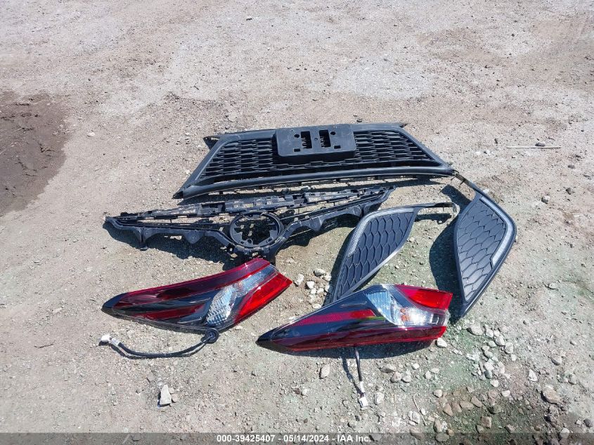 2022 Toyota Camry Se VIN: 4T1T11AK2NU685677 Lot: 39425407