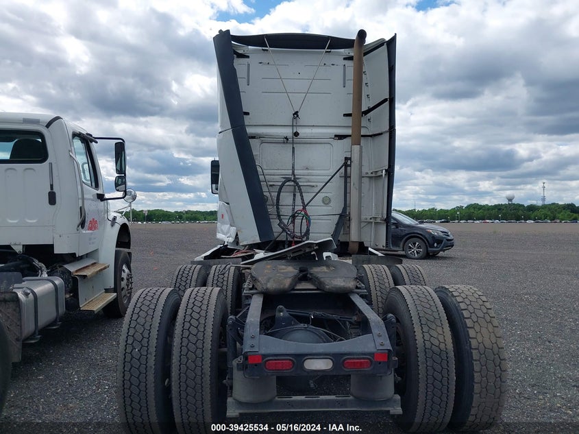 2015 Volvo Vn Vnl VIN: 4V4NC9EH4FN919497 Lot: 39425534