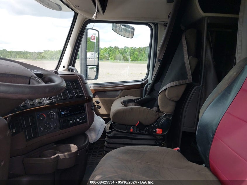 2015 Volvo Vn Vnl VIN: 4V4NC9EH4FN919497 Lot: 39425534