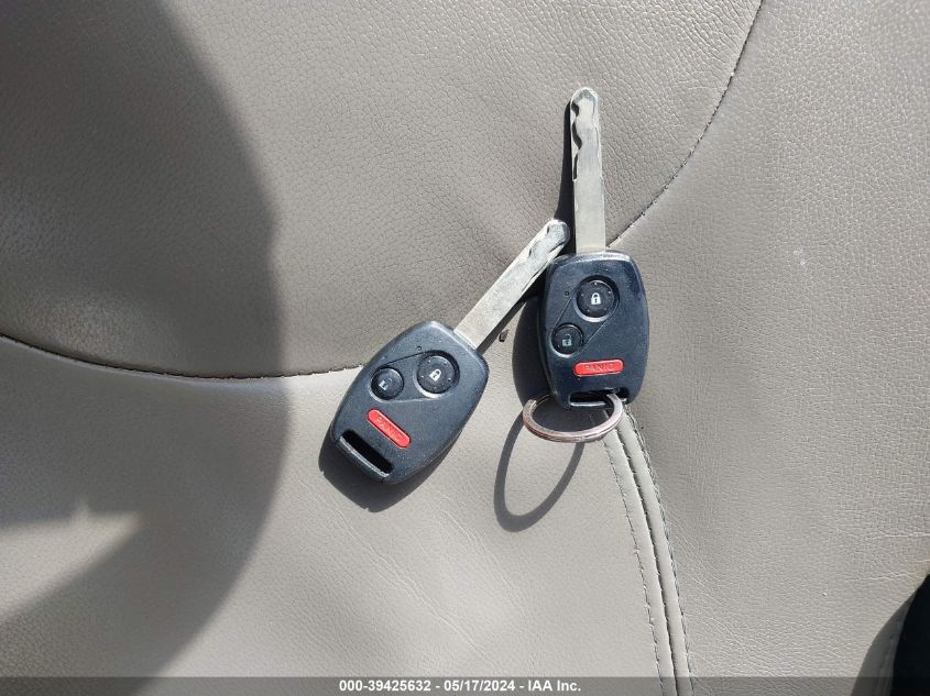 2007 Honda Fit S VIN: JHMGD37647S063985 Lot: 39425632