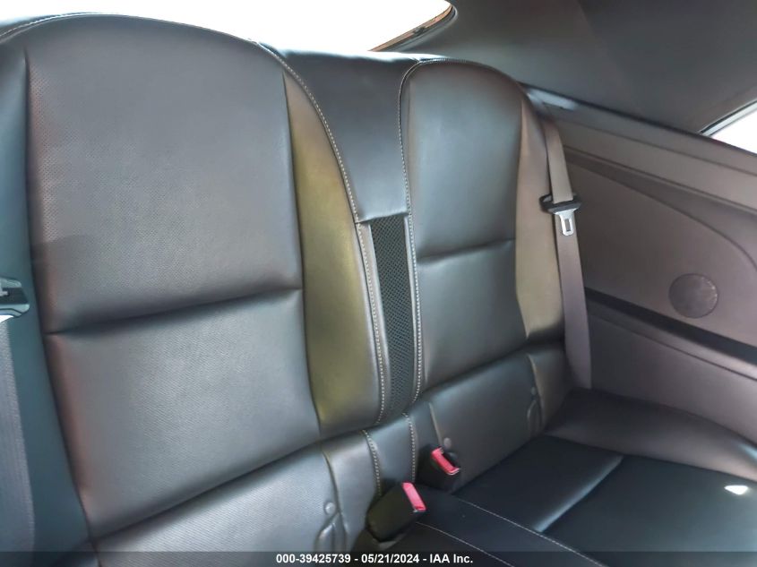 2011 Chevrolet Camaro 2Lt VIN: 2G1FC3DD8B9198022 Lot: 39425739