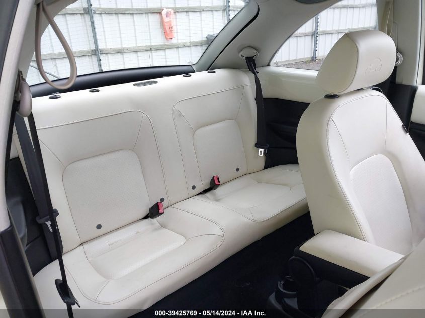 2008 Volkswagen New Beetle Black Tie Edition/Triple White VIN: 3VWFW31CX8M519162 Lot: 39425769