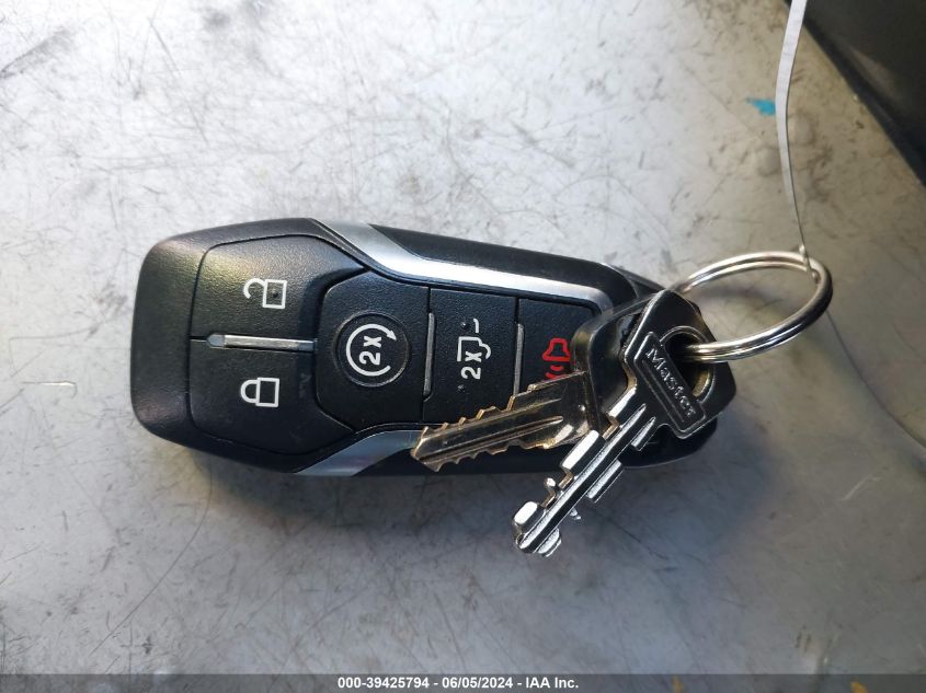 2016 Ford F-150 Lariat VIN: 1FTEW1EF2GKE67717 Lot: 39425794