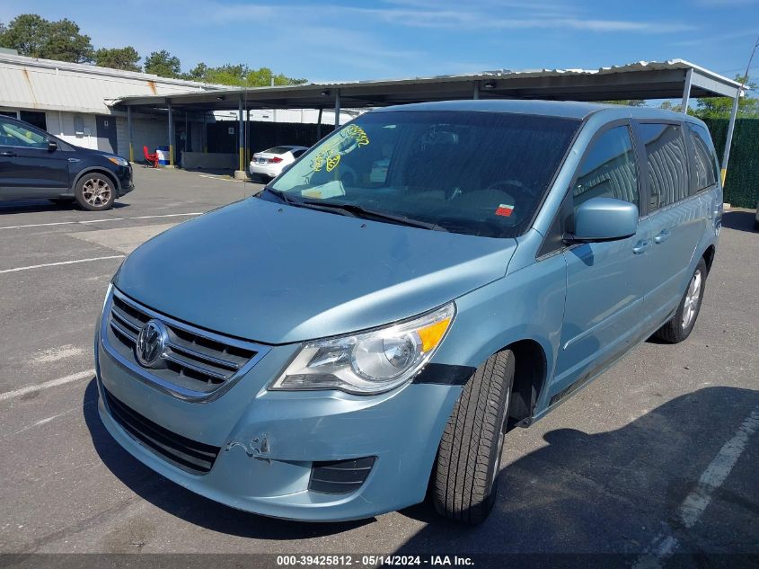 2V8HW34199R544127 2009 Volkswagen Routan Se