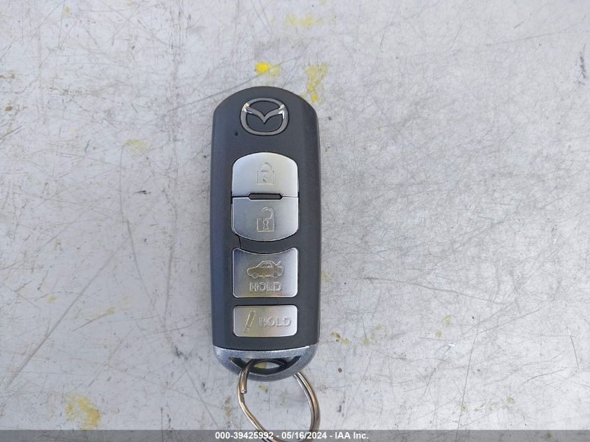 2018 Mazda Mazda3 Touring VIN: 3MZBN1V39JM170985 Lot: 39425992