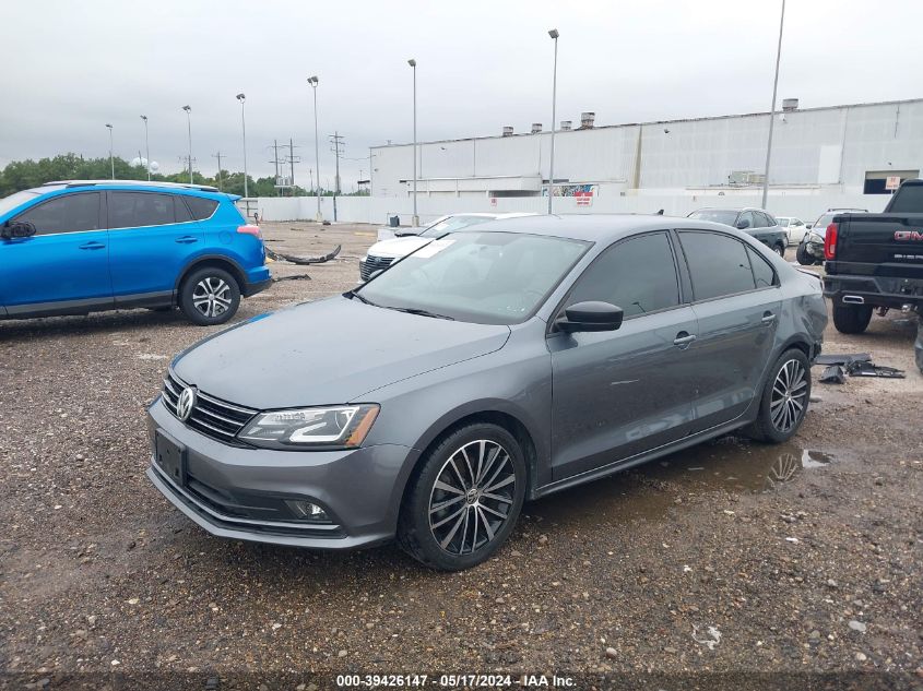 2015 Volkswagen Jetta 1.8T Sport VIN: 3VWD17AJ7FM211634 Lot: 39426147