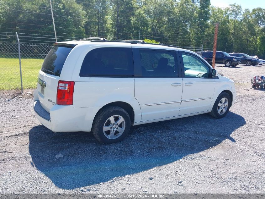 2010 Dodge Grand Caravan Sxt VIN: 2D4RN5D14AR100881 Lot: 39426291