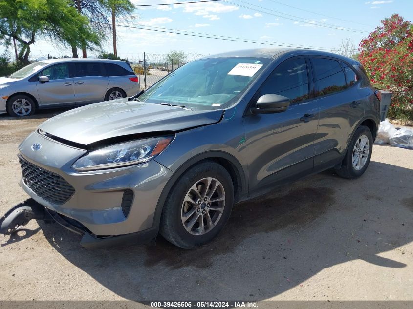 2021 Ford Escape S VIN: 1FMCU0F62MUA00587 Lot: 39426505