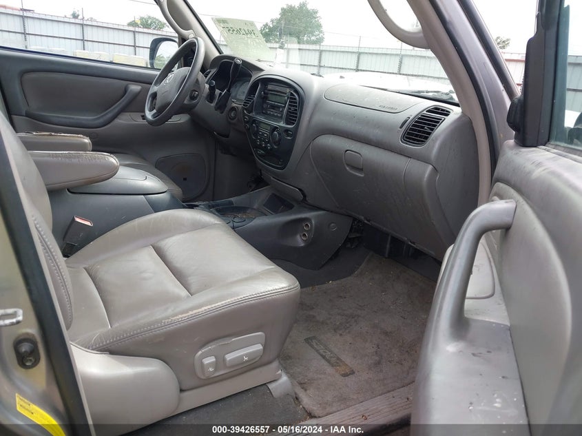 2003 Toyota Sequoia Sr5 V8 VIN: 5TDZT34A13S144418 Lot: 39426557