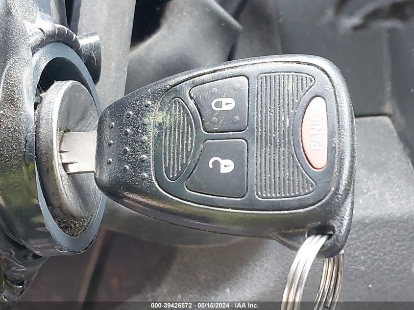 2007 Dodge Ram 1500 Slt/Trx4 Off Road/Sport VIN: 1D7HU182X7S102526 Lot: 39426572