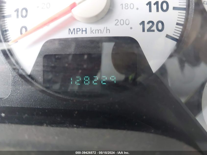 2007 Dodge Ram 1500 Slt/Trx4 Off Road/Sport VIN: 1D7HU182X7S102526 Lot: 39426572